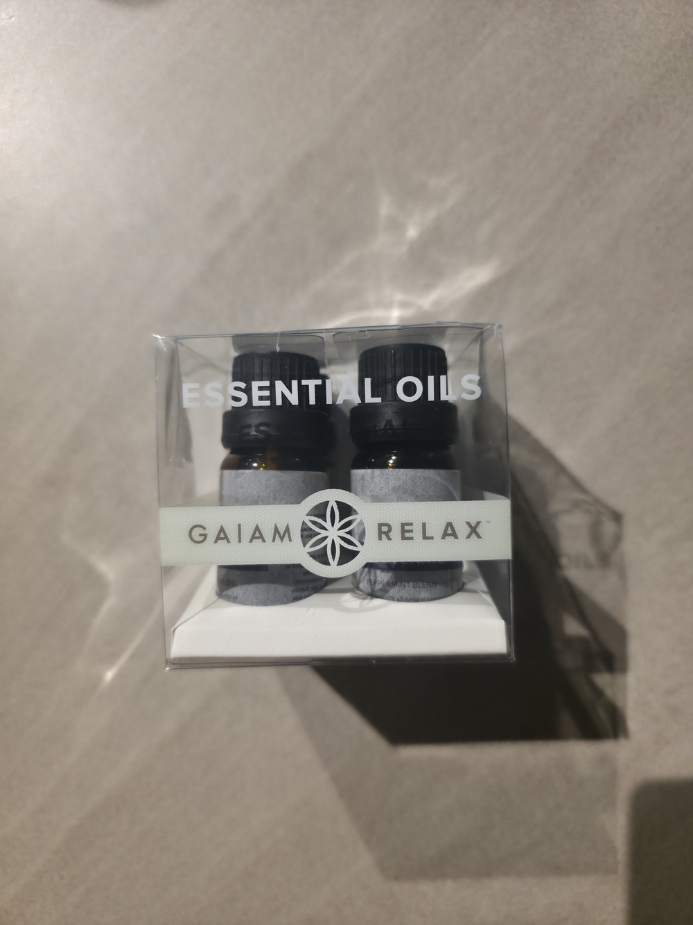 Gaiam Relax Essential Oils Set — Amber Bottles